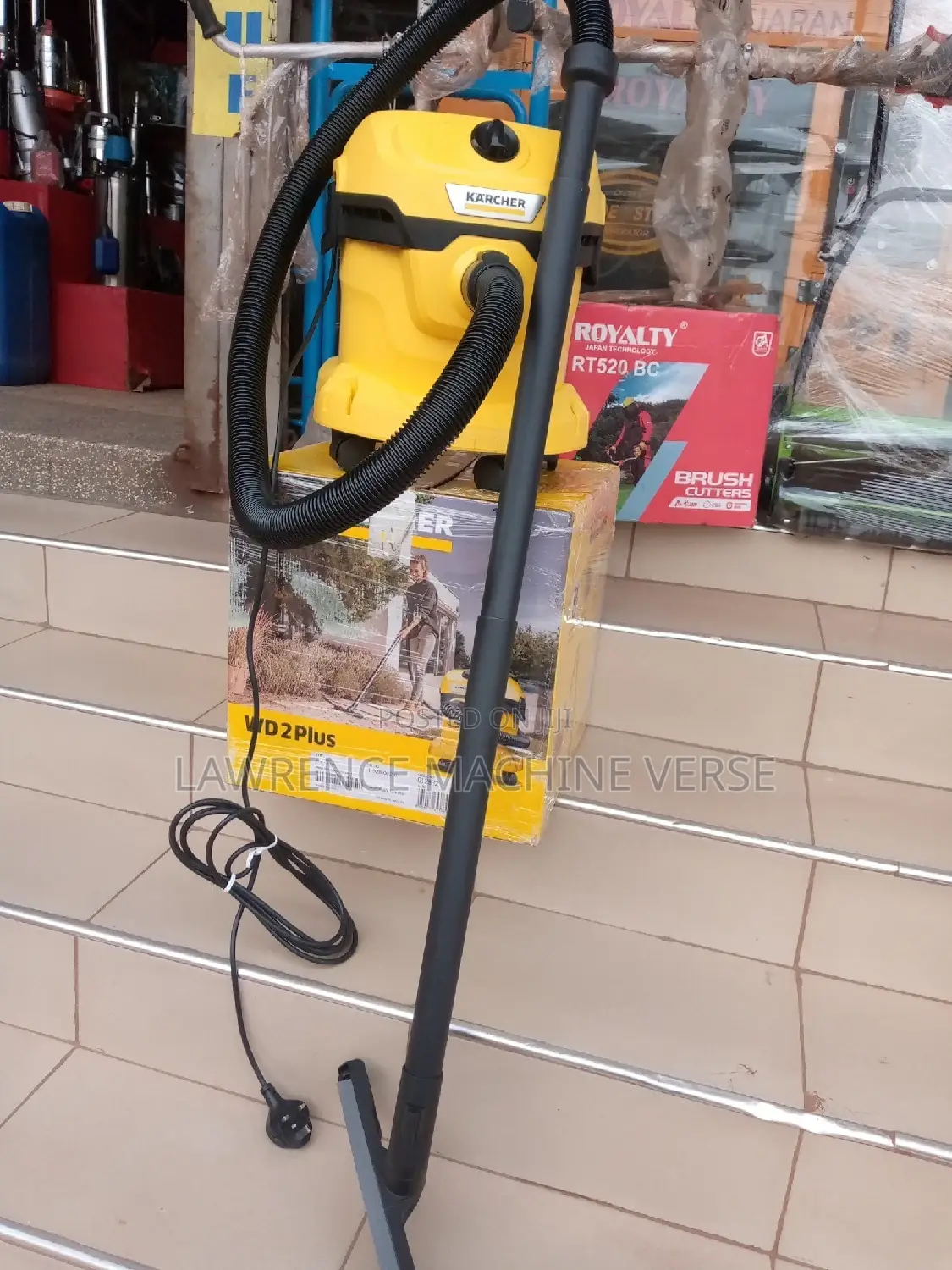 Vacuum Cleaner WD2 12L