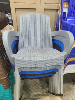Plastic Chair With Aluminum Legs