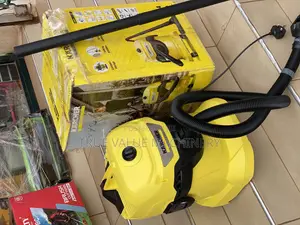 Vaccum Cleaner WD 4 Karcher Brand