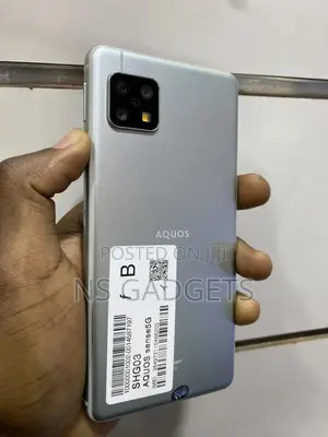 Sharp Aquos sense5G 64 GB Silver
