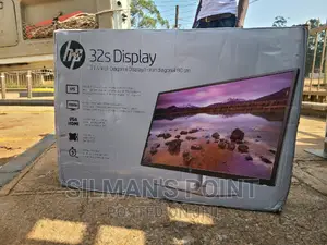 HP 32S Monitor