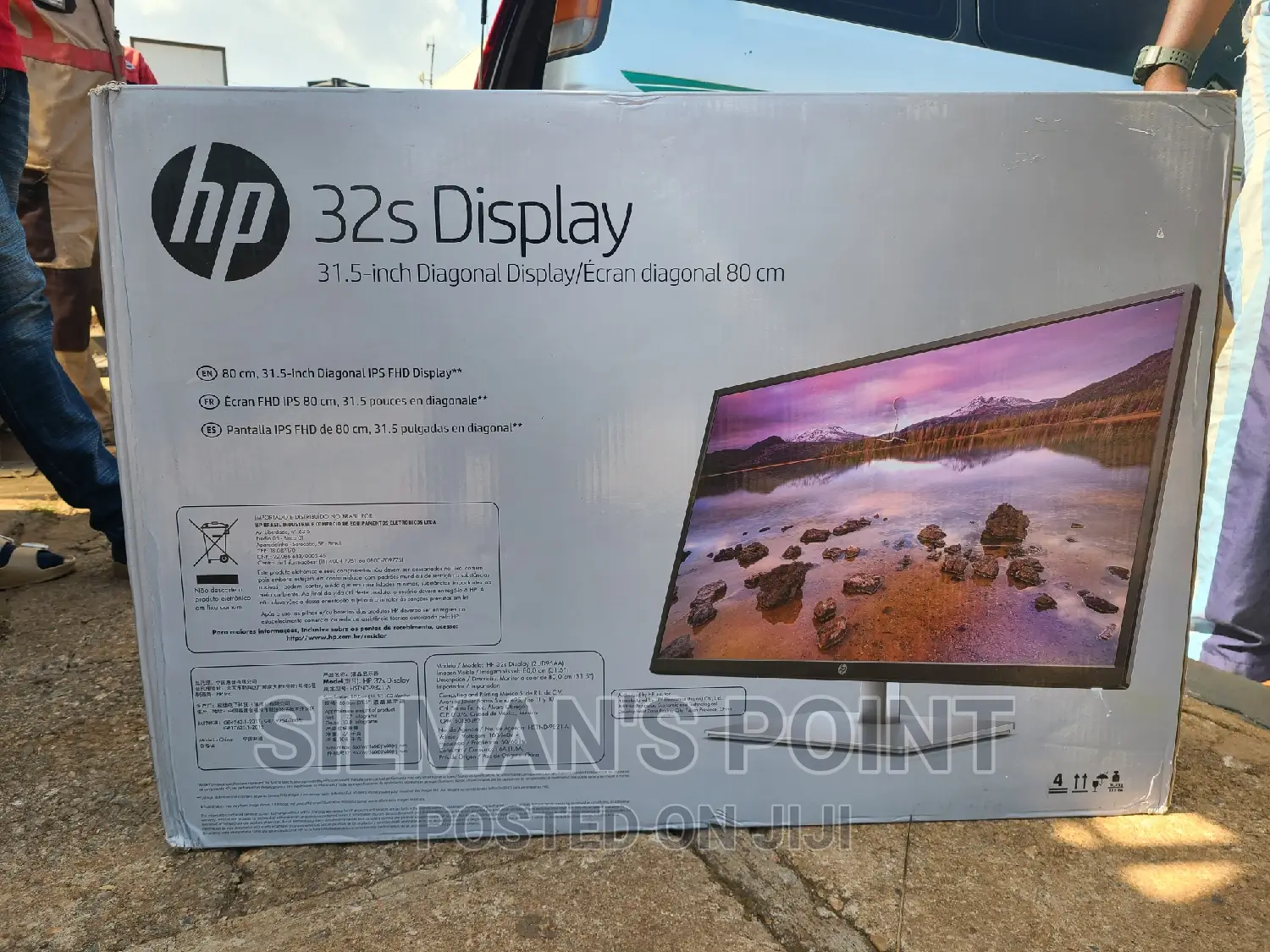 HP 32S Flat Screen Monitor