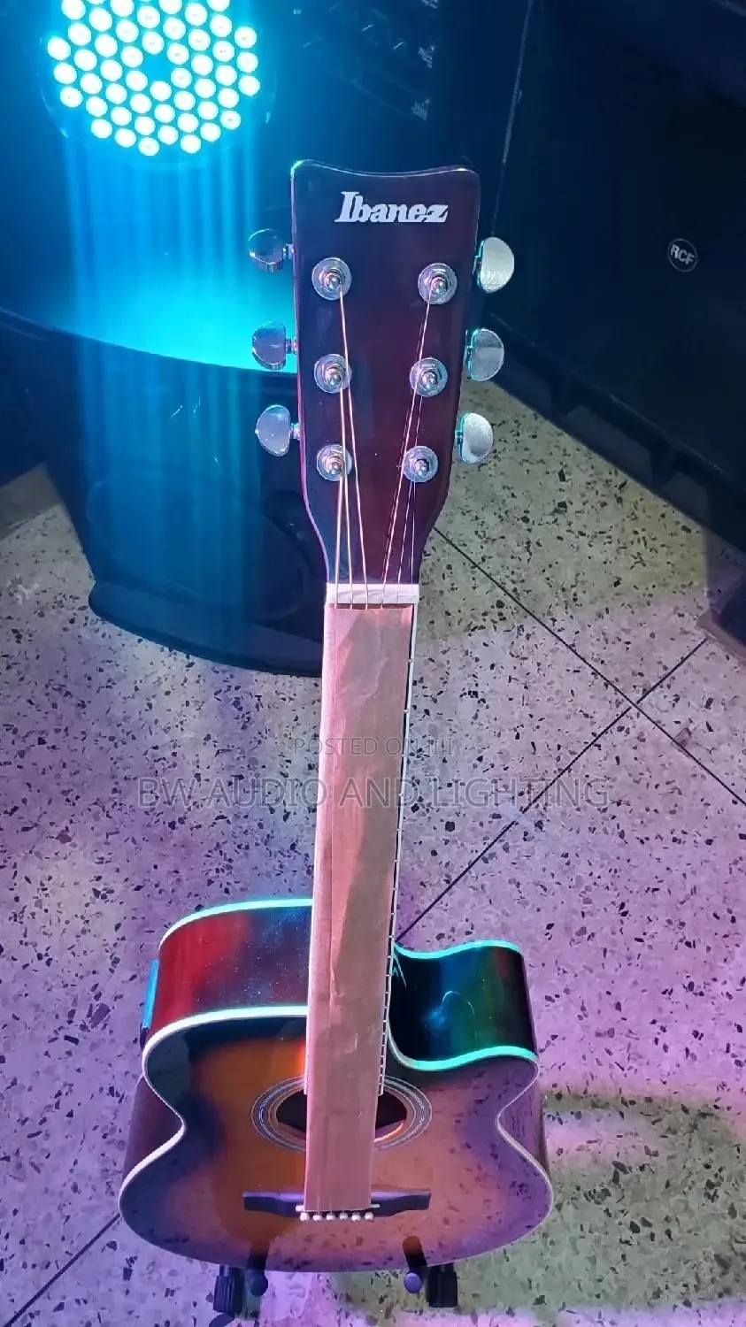 Powered ACOUSTIC Guitar