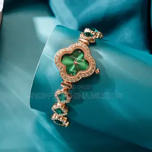 Women Watch Green Gold