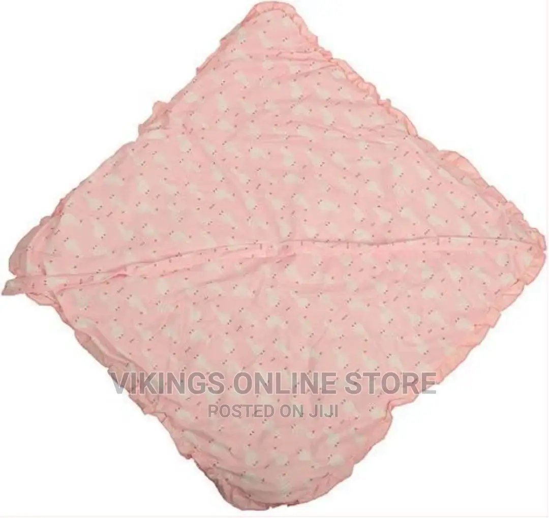 Baby Shawl Receiver – Pink Pattern May Vary