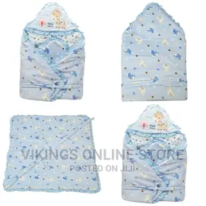 Baby Shawl Receiver – Blue Pattern May Vary