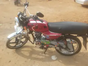 Bajaj Boxer 100 2022 Red