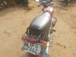 Bajaj Boxer 100 2022 Red