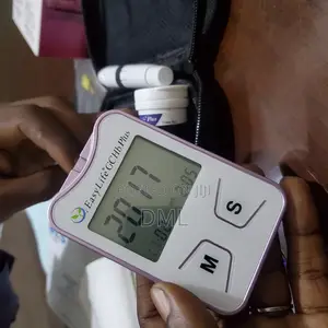 Glucometer, Lipid Meter, Hemoglobin Meter (3in One )