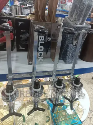 Wine Mounted Dispenser