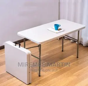 Outdoor Foldable Dinner Table