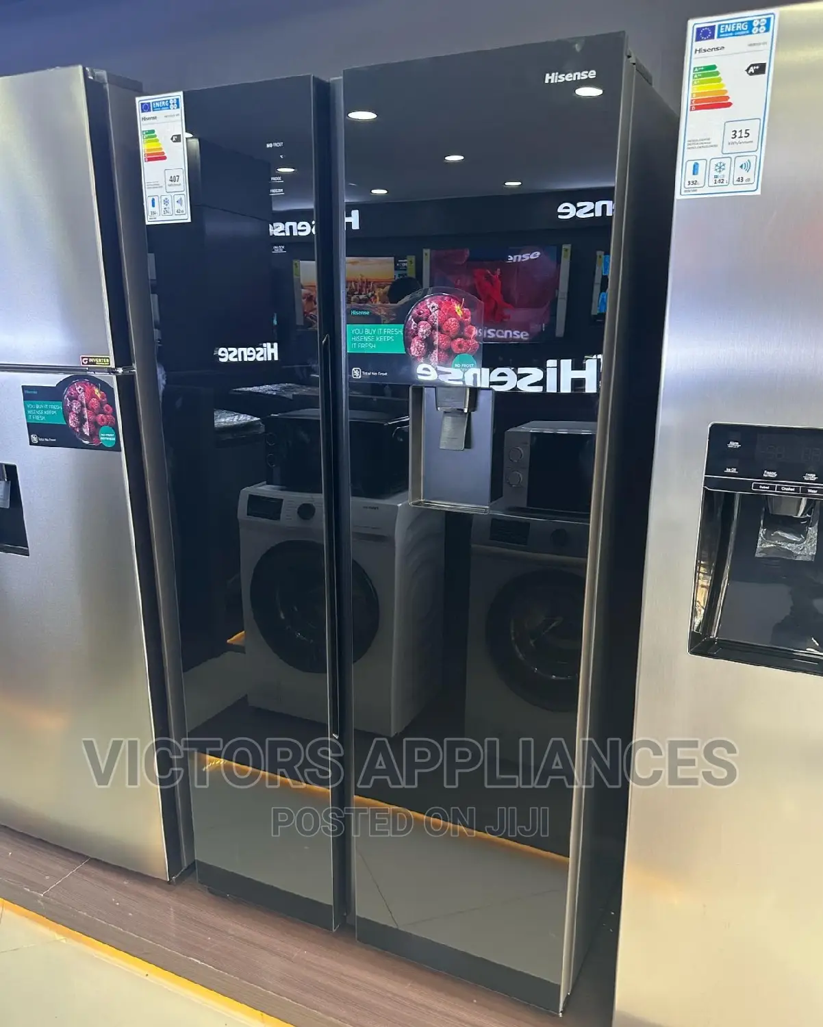 Hisense 670liters Side by Side Fridge
