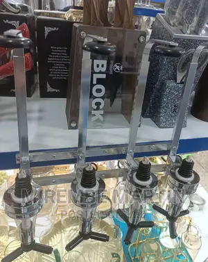 4 Bottle Wall Mounted Wine Dispenser