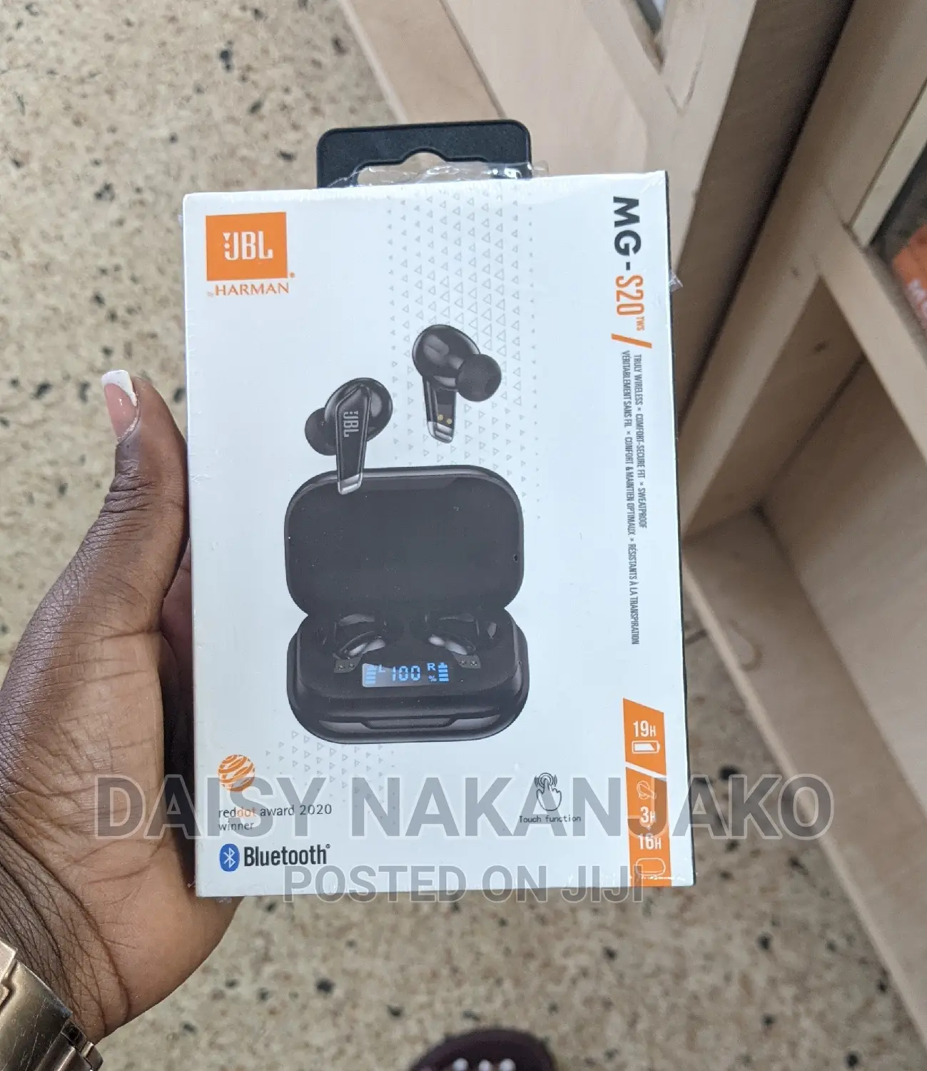 New JBL MG-S20 Earpods