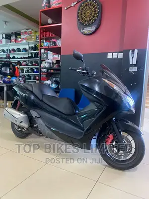 Honda Forza 2016 Black