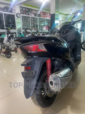 Honda Forza 2016 Black