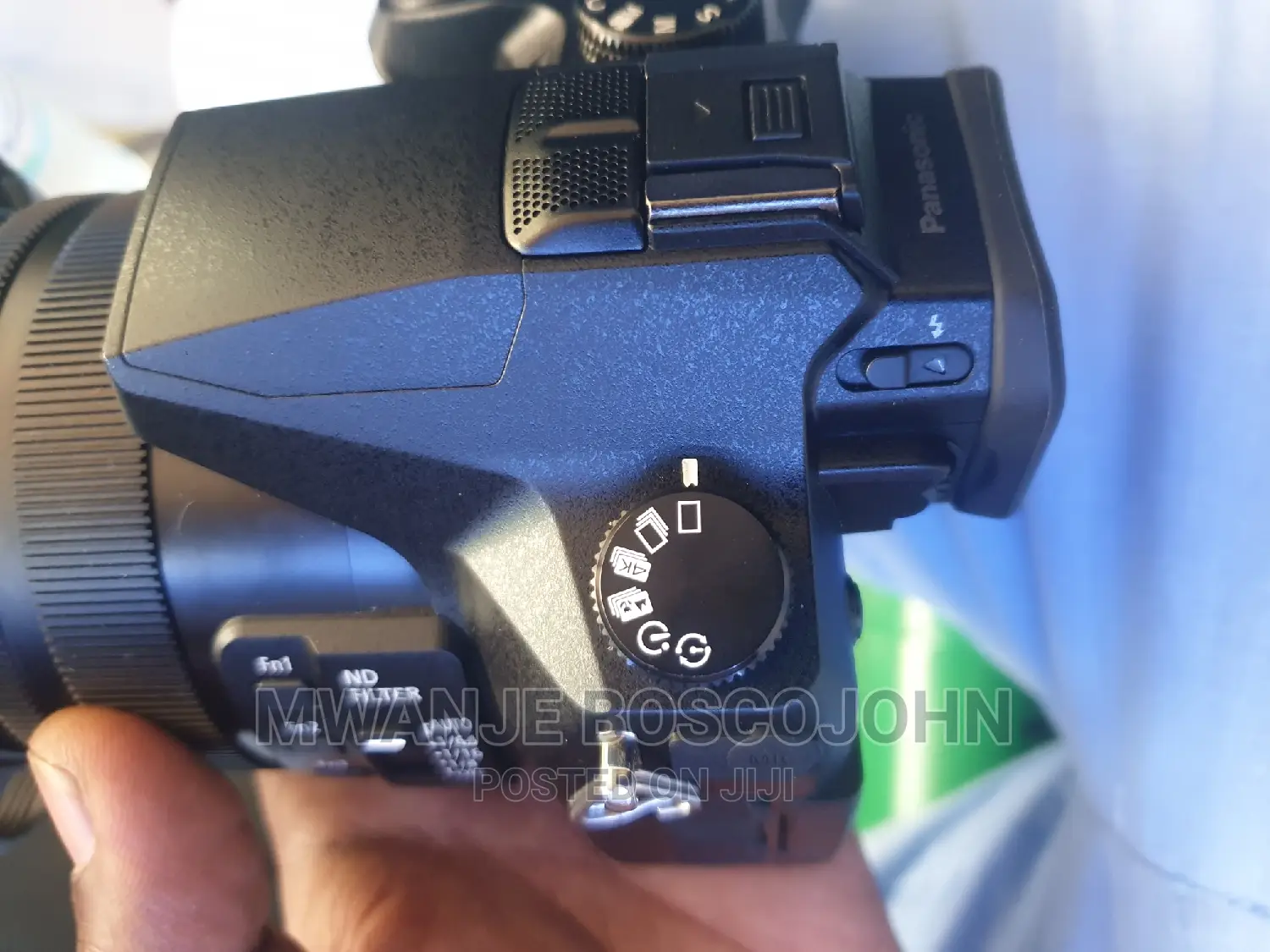 Lumix Fz2500