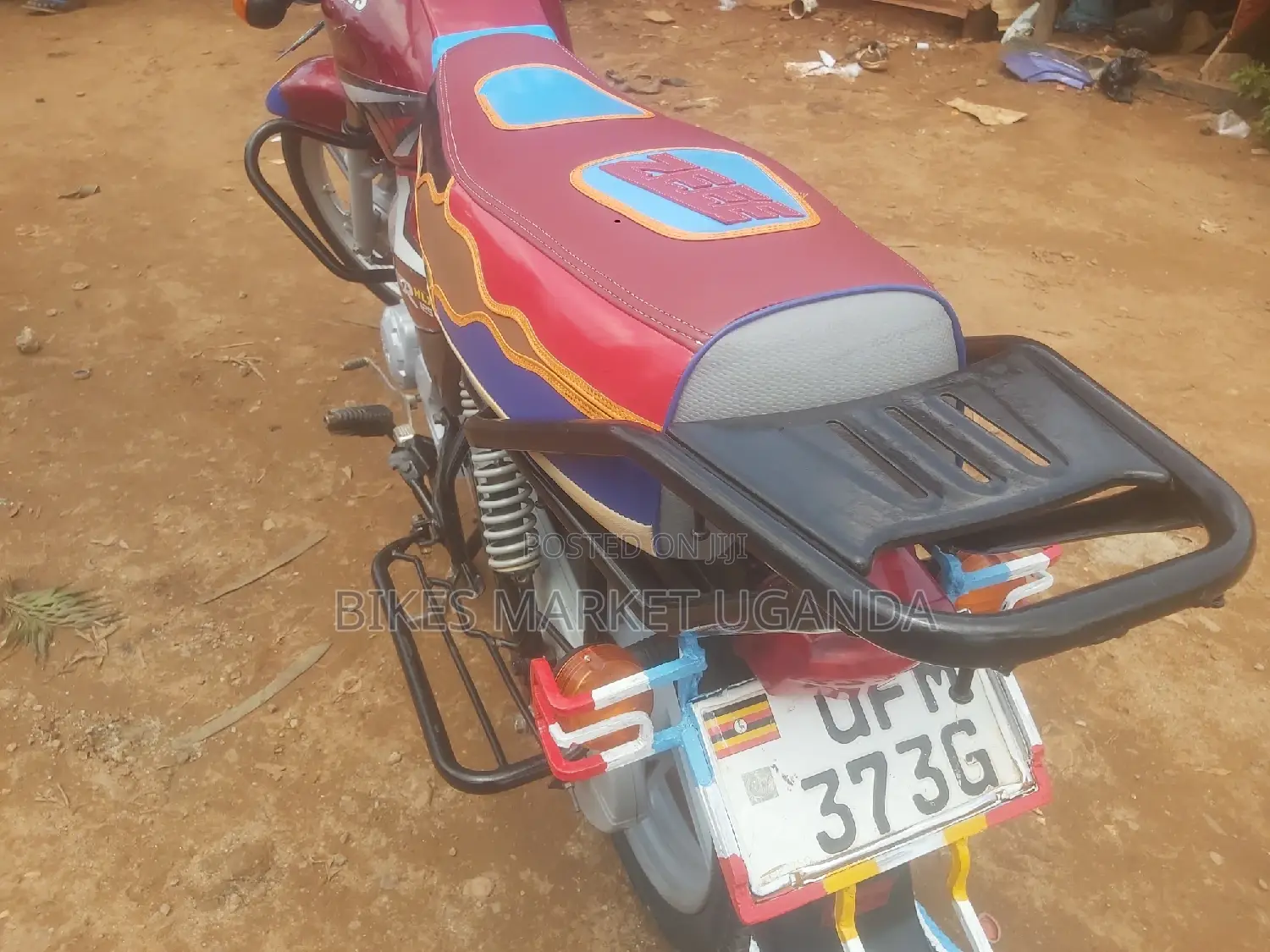 TVS HLX 125 2022 Red