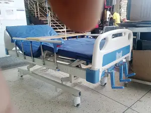 Hospital Bed Tripple Crank