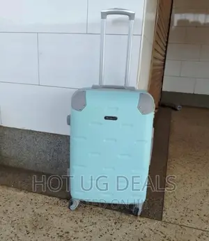 Medium Size Travel Waterproof Suitcase