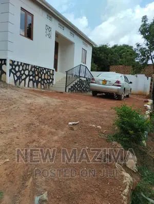 2bdrm House in Nsangi Town, Central Division for sale