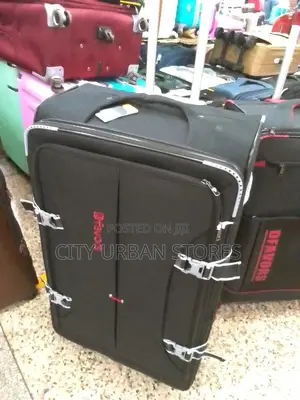 Dfavours Suitcase