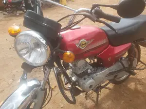 Bajaj Boxer 2022 Red