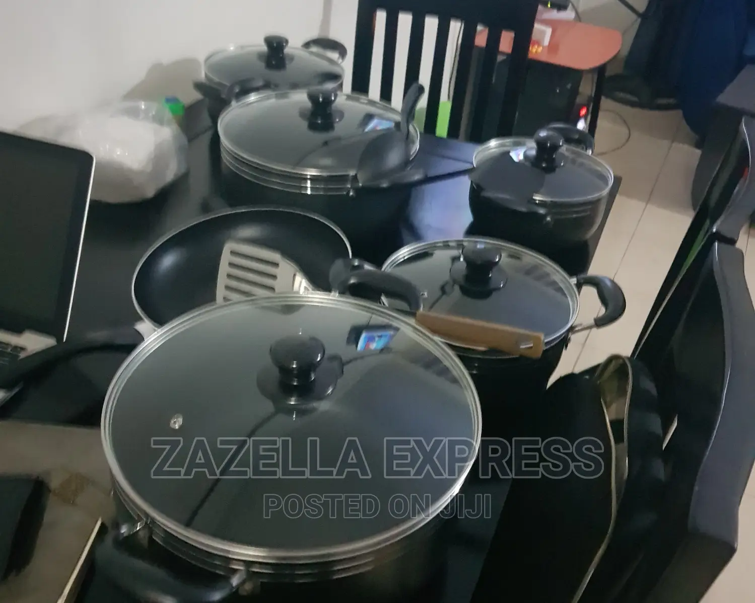 Nonstick Cookware 5pc Serving /Cooking Dishes With Frying Pa