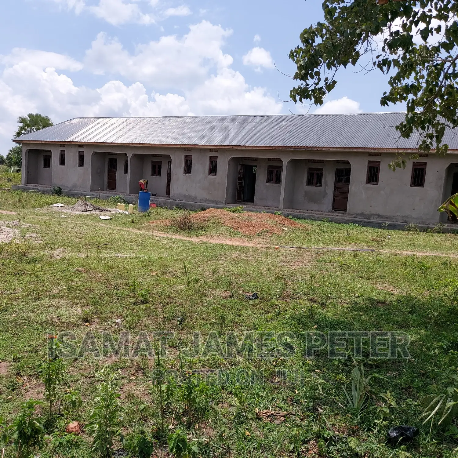 House for Sale With One Extra Plot