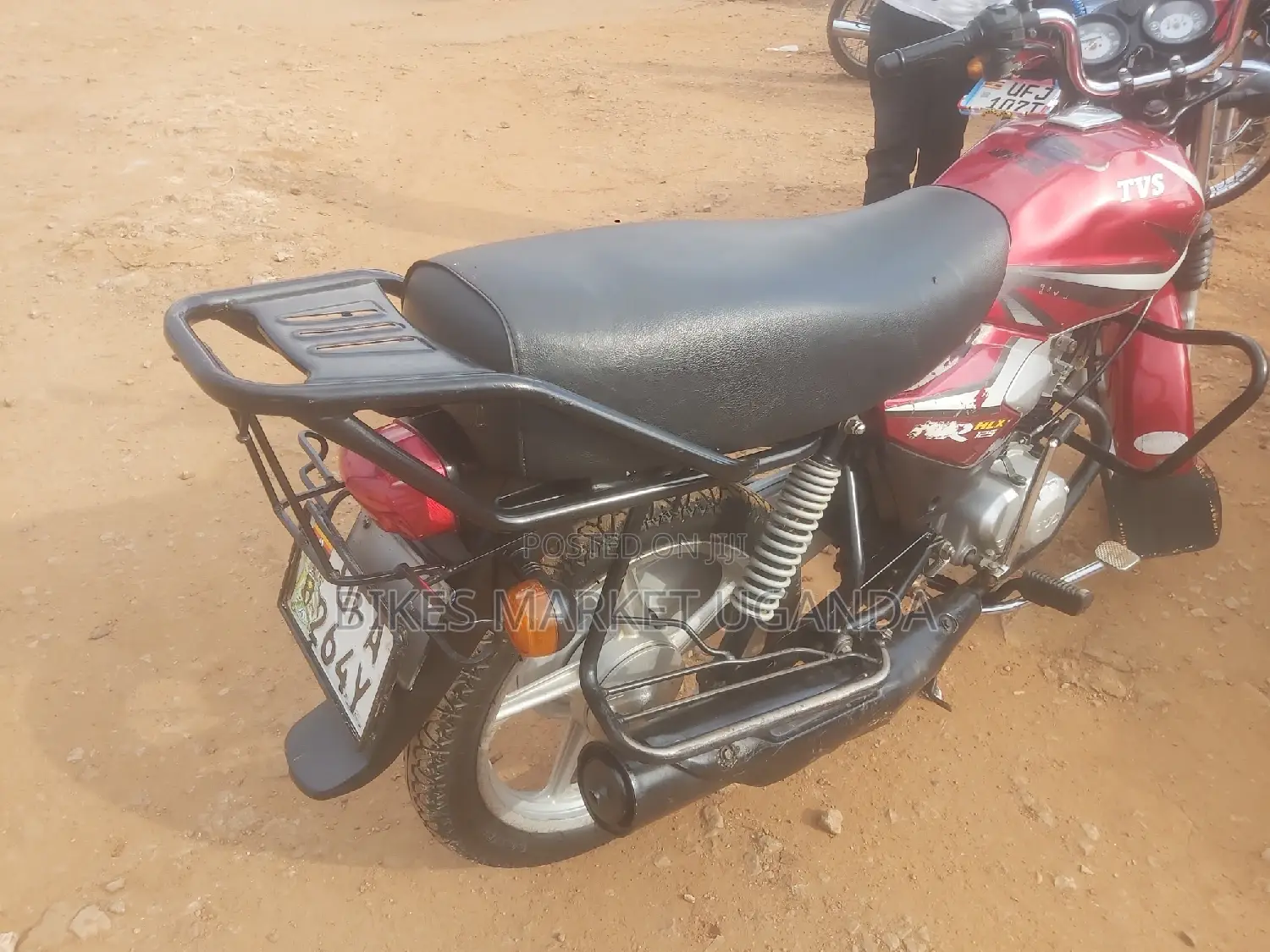 TVS HLX 125 2019 Red