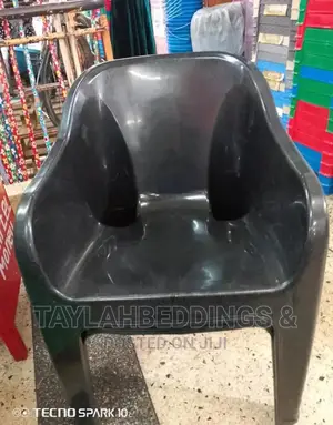Anax Plastic Box Chair, With Armrest