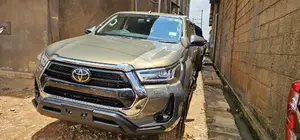 Toyota Hilux 2020 Green
