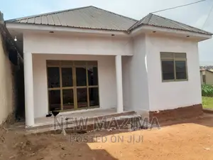 2bdrm House in Salaama Munyonyo, Central Division for sale