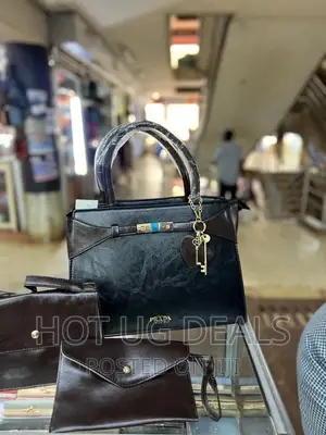 Ladies Handbag Tote Bags and Wallet Set of 3pcs- Black