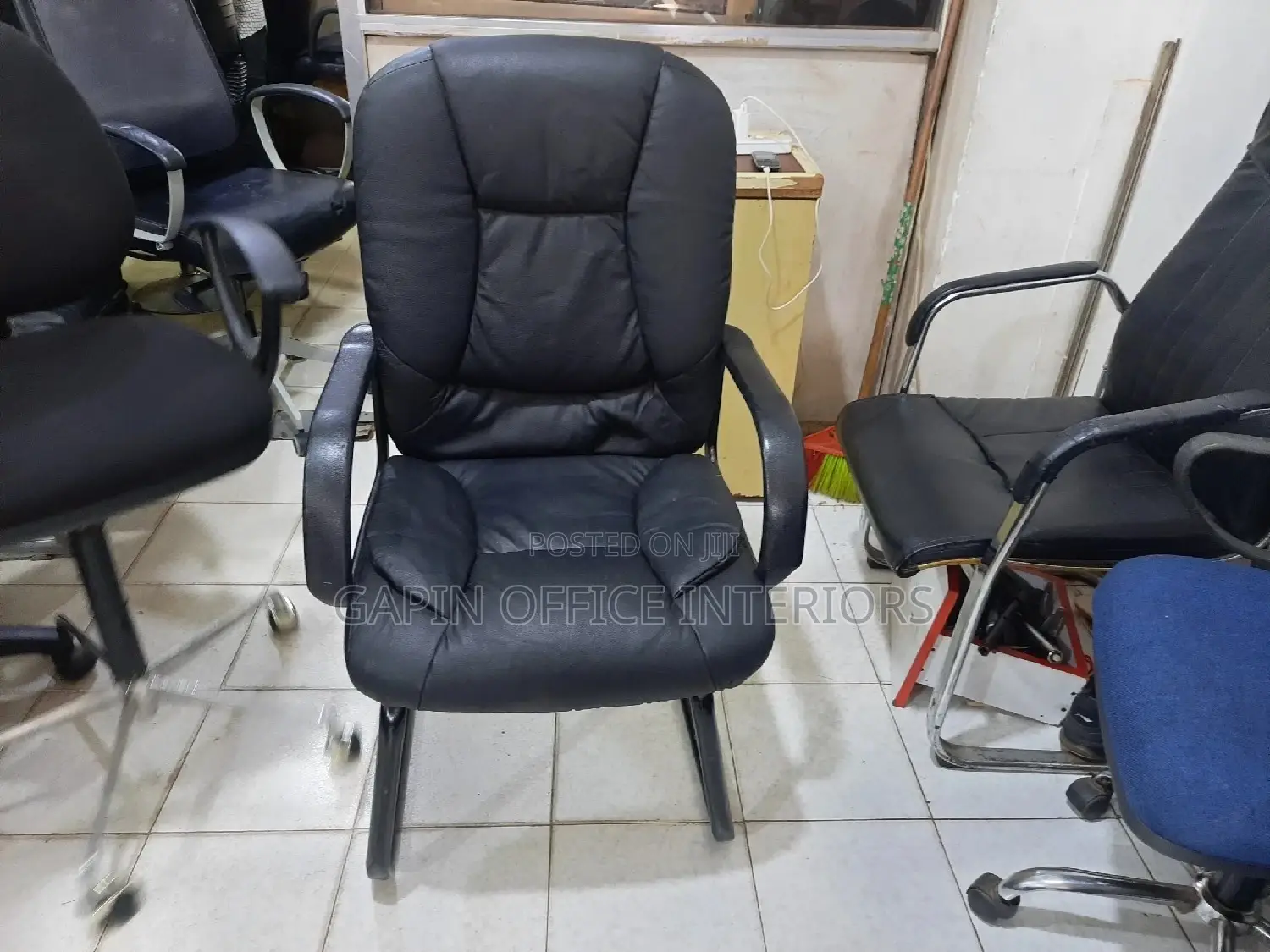 Non Rotating Office Chair