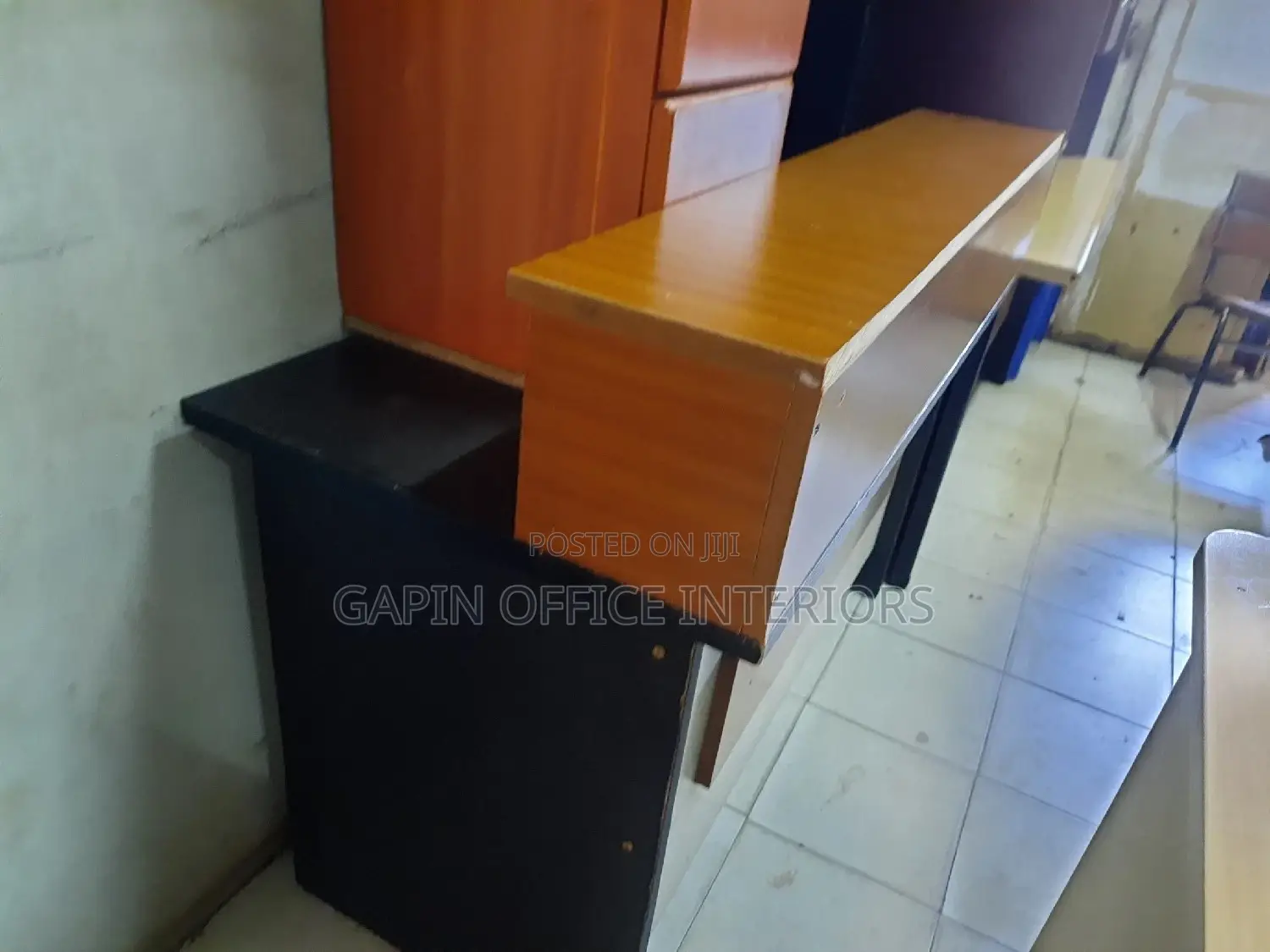 Simple Reception Table