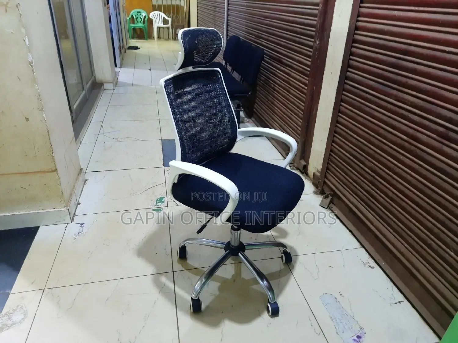 OFFICE Mesh Back With Headrest