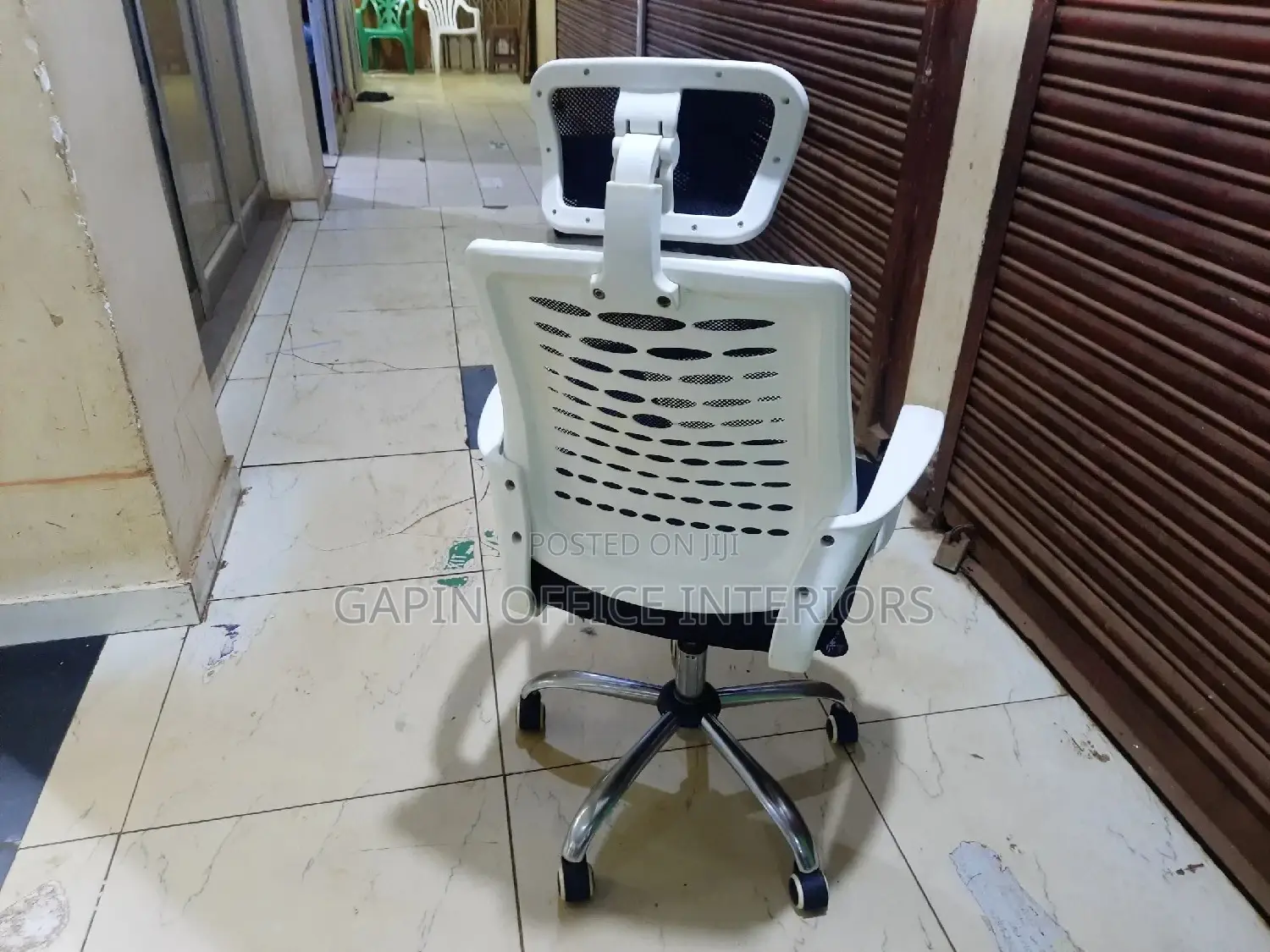 OFFICE Mesh Back With Headrest