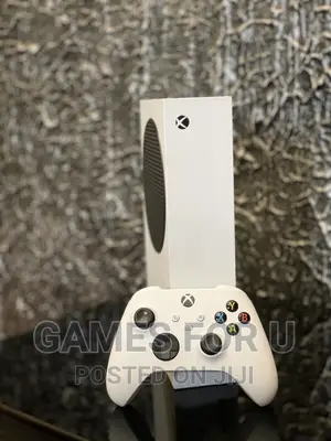 Xbox Series S White and Black Color