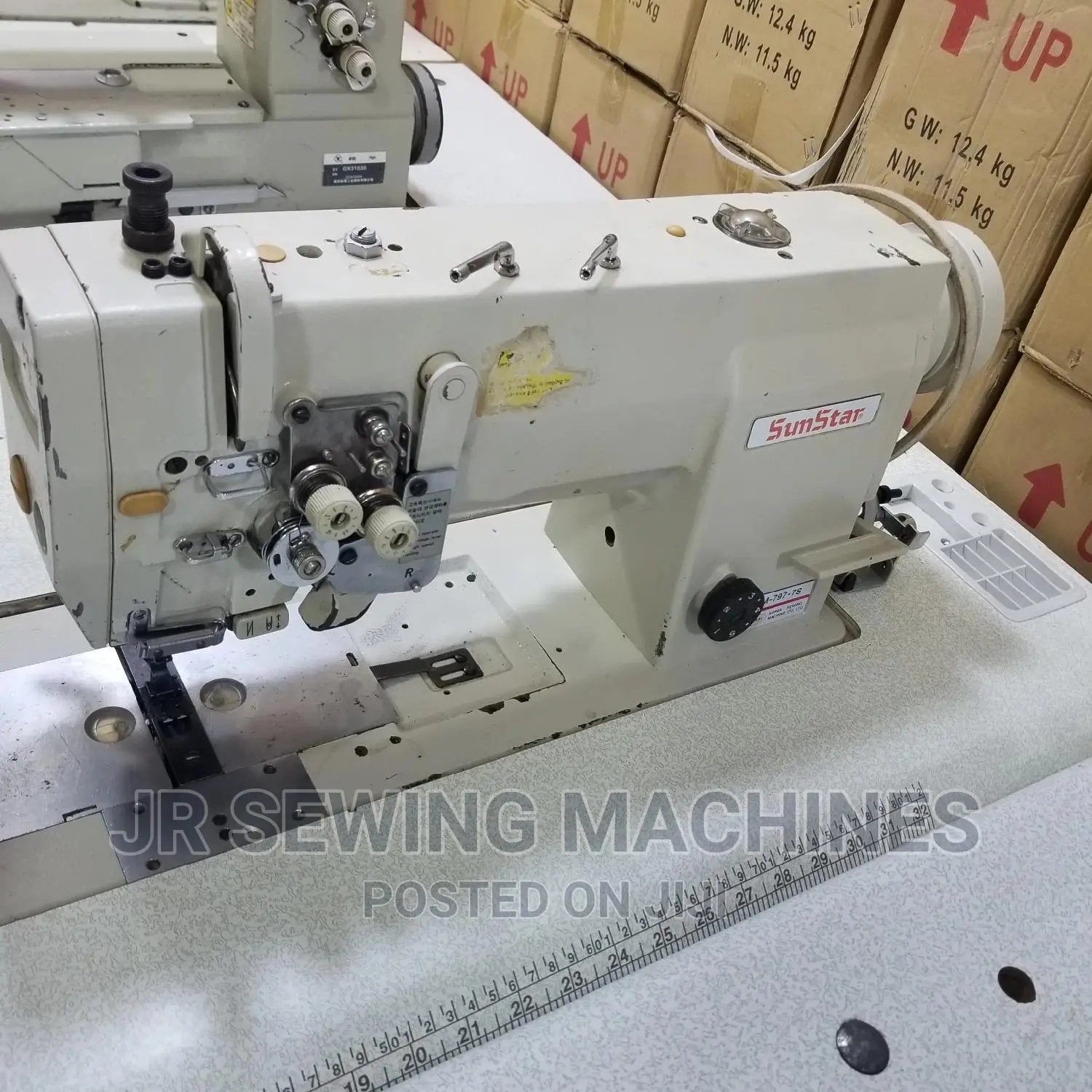 Double Needle Stitching Sewing Machine