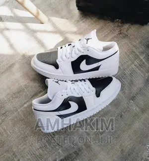New J1 Low Dunk White X Black