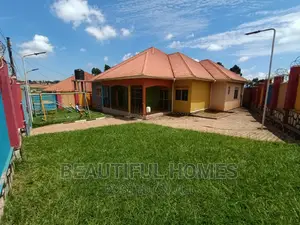 Furnished 4bdrm House in Kira for sale