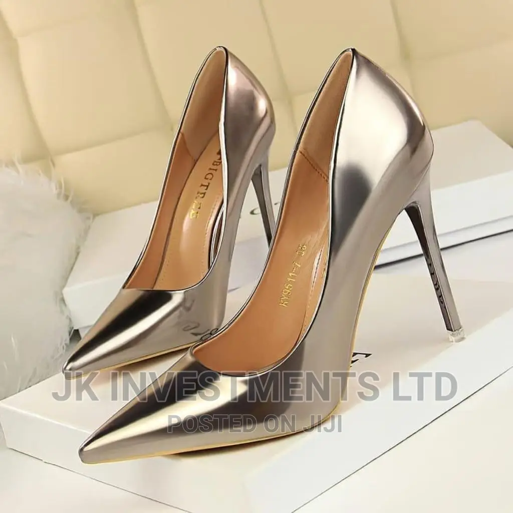 Ladies Shoes
