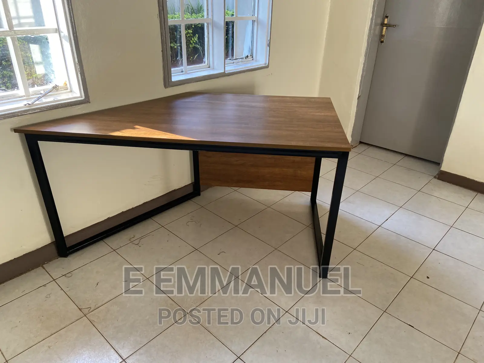 Customised Office Tables/Desks