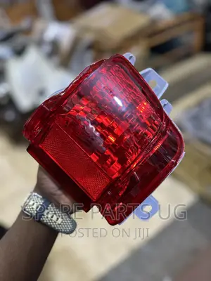 Land Cruiser V8 2016 - 2021 Rear Bumper Reflector / Light