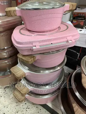 Vugatii Cookware Dishes