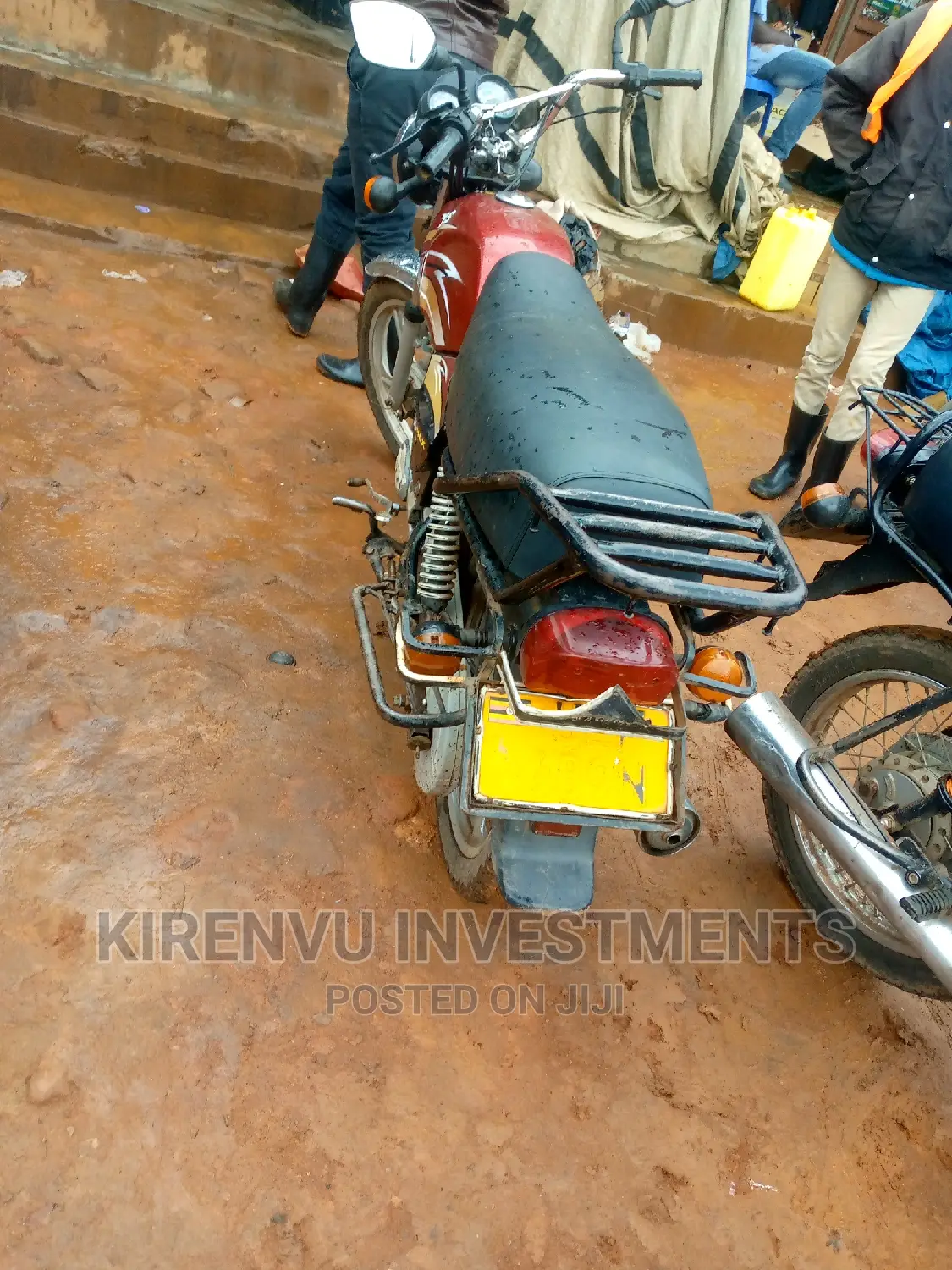 TVS Apache 180 RTR 2016 Red
