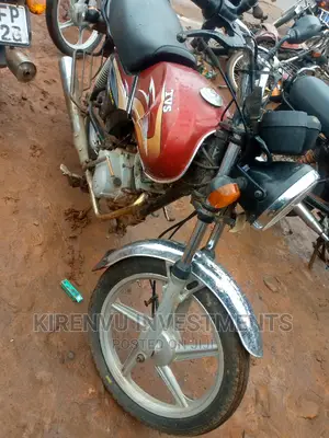 TVS Apache 180 RTR 2016 Red