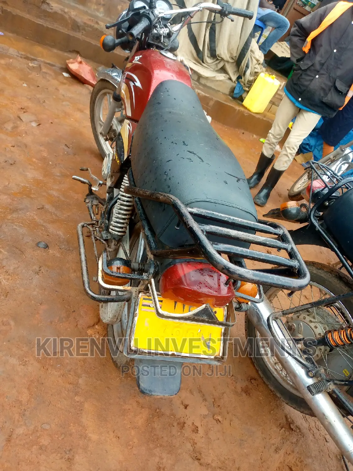 TVS Apache 180 RTR 2016 Red