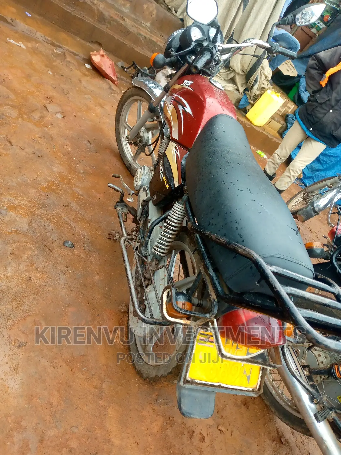 TVS Apache 180 RTR 2016 Red